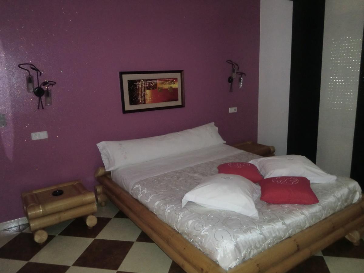 Hotel Gasaqui Ayelo de Malferit Bilik gambar