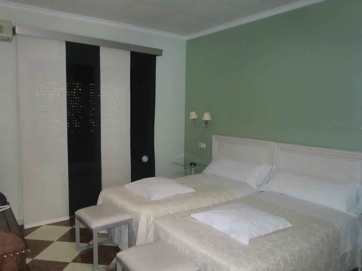 Hotel Gasaqui Ayelo de Malferit Bilik gambar